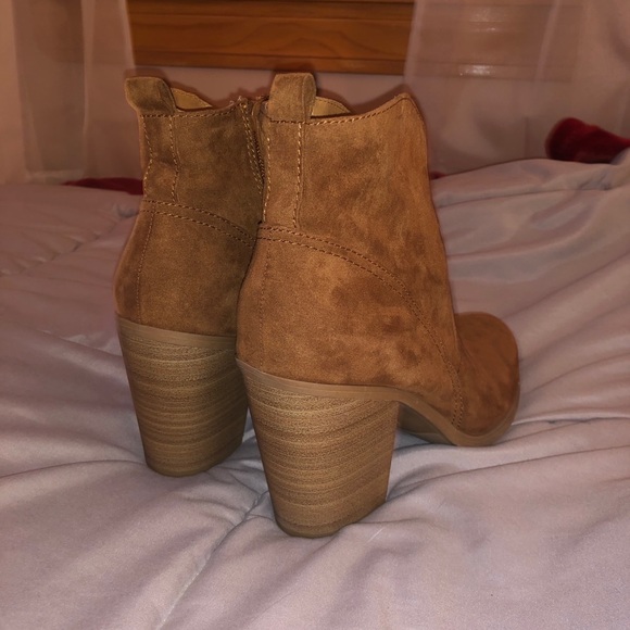 Booties - Picture 3 of 4